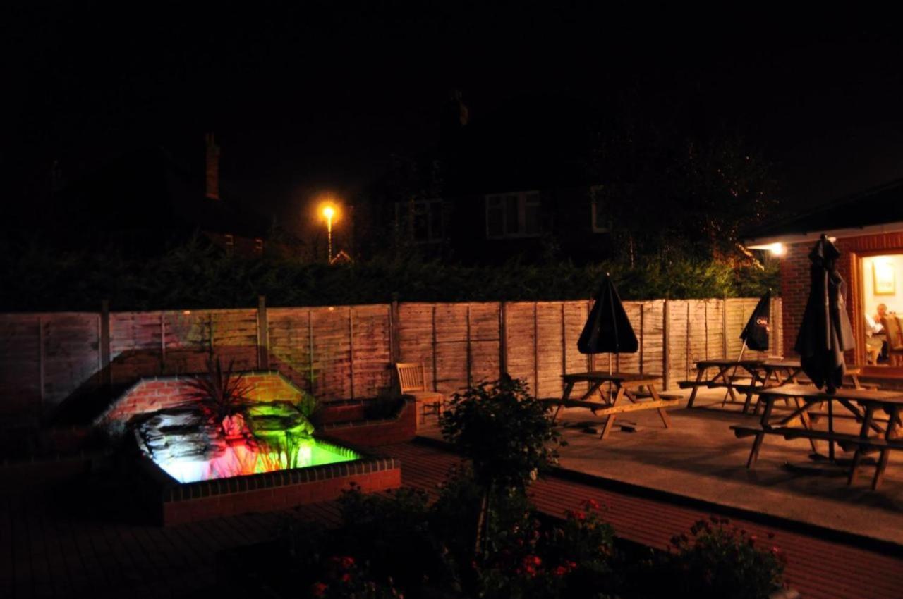 Acorn Lodge Hotel Gatwick & Parking Χόρλι Εξωτερικό φωτογραφία