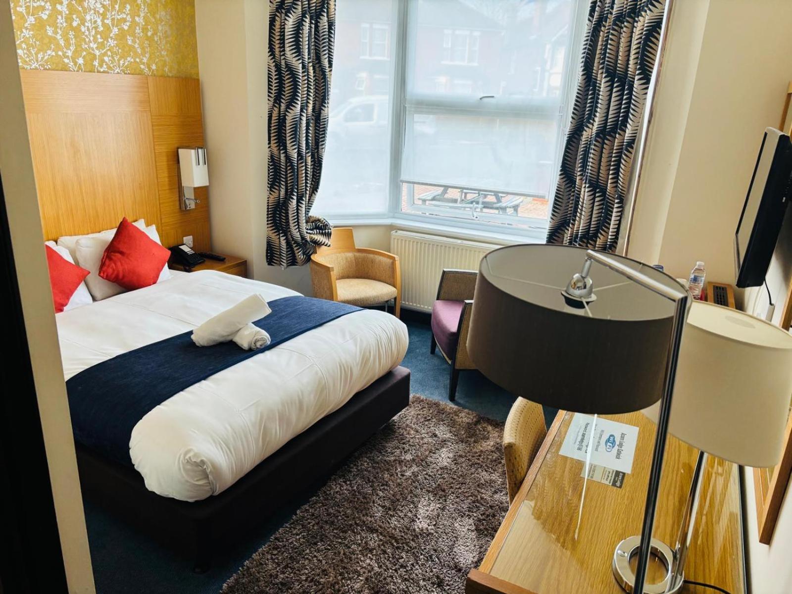 Acorn Lodge Hotel Gatwick & Parking Χόρλι Εξωτερικό φωτογραφία