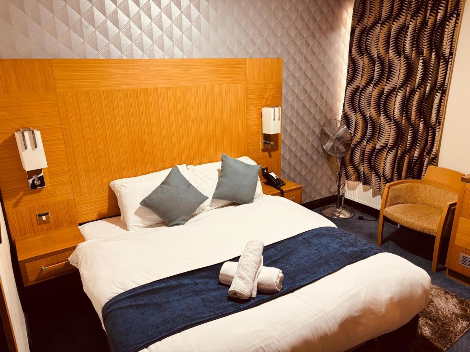 Acorn Lodge Hotel Gatwick & Parking Χόρλι Εξωτερικό φωτογραφία