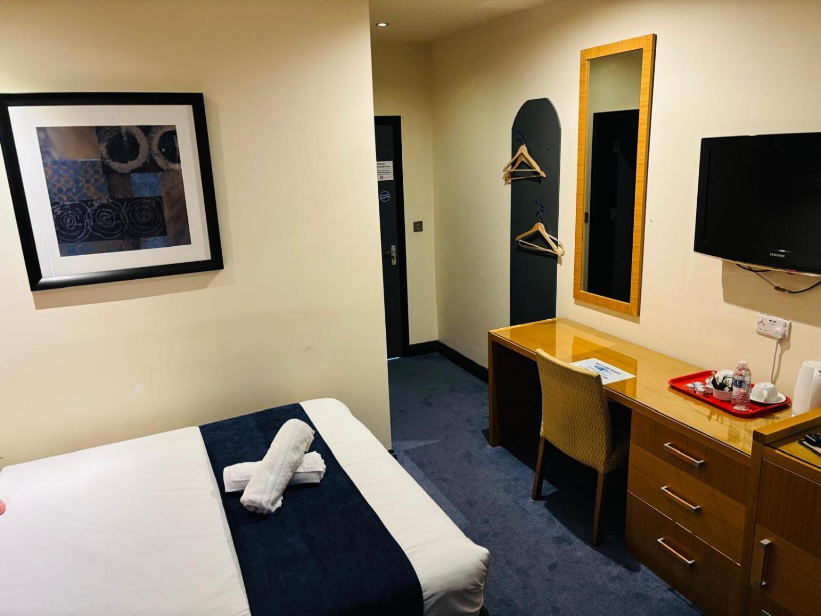 Acorn Lodge Hotel Gatwick & Parking Χόρλι Εξωτερικό φωτογραφία