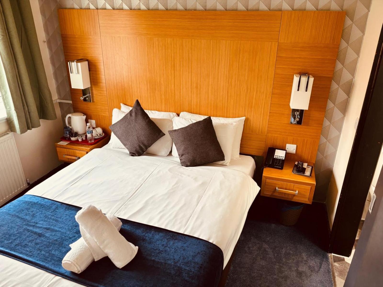 Acorn Lodge Hotel Gatwick & Parking Χόρλι Εξωτερικό φωτογραφία